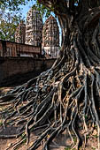 Thailand - Old Sukhothai - Wat Si Sawai. 